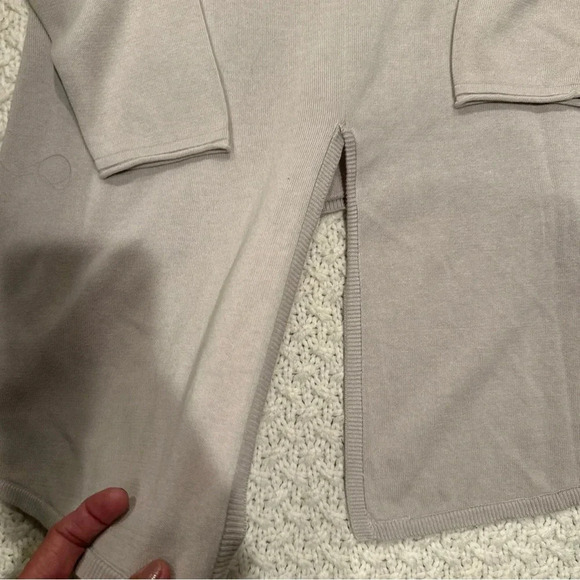 Stella Carakasi tunic Women's
Medium Gray good condition - Picture 7 of 9